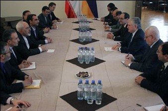 Министр иностранных дел Армении встретился с министром иностранных дел Ирана