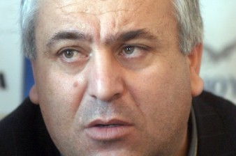 Hraparak: Hakob Hakobyan on verge of bankruptcy