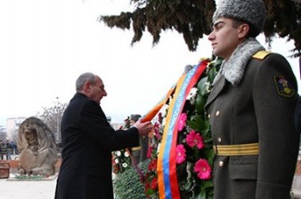 President of NKR lays flowers at monument to Sumgait pogrom victims