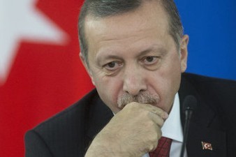 Президента Турции обязали выплатить компенсацию за оскорбление скульптора