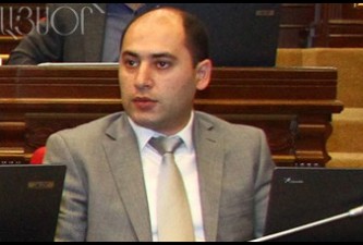 Мартун Григорян продолжит свою деятельность в качестве независимого депутата