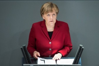 Меркель посетит место крушения самолета Germanwings