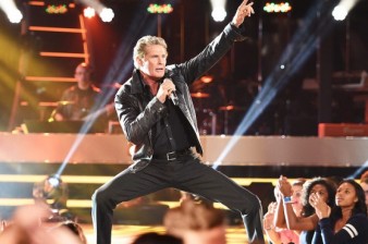David Hasslehoff Performs a Killer '80s Medley on American Idol