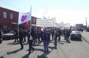 Georgian Armenians march for Genocide recognition