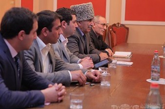 NA Deputy Speaker Eduard Sharmazanov Receives the Representatives of the Yezidi Community Representatives