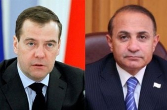 PM Hovik Abrahamyan, RF Premier Dmitry Medvedev Talk over Phone