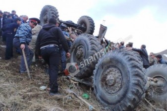 На автотрассе Спитак-Ереван перевернулся военный грузовик, госпитализированы 8 человек