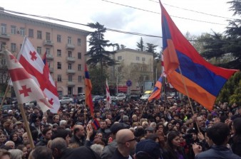 Բողոքի ցույց՝ Թբիլիսիում թուրքական դեսպանատան առջև Հայոց ցեղասպանությունը ճանաչելու պահանջով
