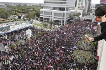 Около 130 тысяч армян направились шествием к зданию консульства Турции в Лос-Анджелесе