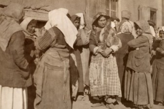 Armenian genocide survivors' stories: 'My dreams cannot mourn'