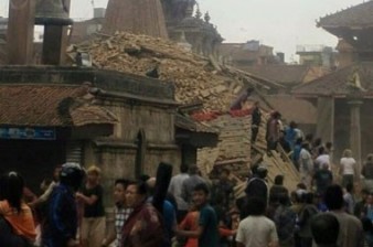 Число жертв землетрясения в Непале приблизилось к 760