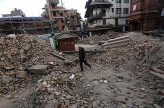 Число погибших при землетрясении в Непале превысило 3300