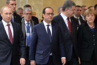 Олланд, Путин, Меркель и Порошенко обсудили ситуацию на Украине