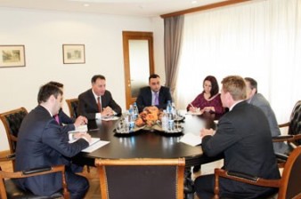 Armenia’s minister of economy receives Asian Development Bank reps