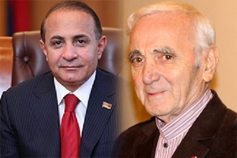 Премьер-министр Армении поздравил Шарля Азнавура с днем рождения