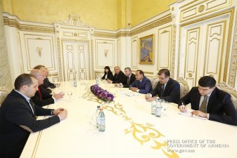 Премьер Армении принял губернатора Упсалы
