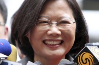 Taiwan candidate seeks to reassure US on China ties