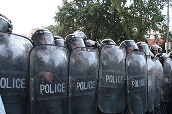 АНК требует наказать лиц, применивших в отношении демонстрантов несоразмерную силу
