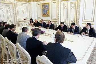 Armenian PM hosts IT specialists