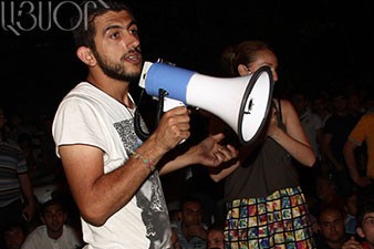 Մաքսիմ  Սարգսյան. Մենք Բաղրամյանում ենք, մենք պայքարում ենք ու մենք հաղթելու ենք