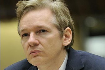 France rejects Assange asylum bid