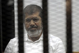Суд над Мурси по делу о шпионаже в пользу Катара перенесен из-за его плохого самочувствия