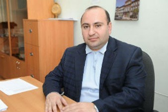 В.Айвазян: Вопрос конституционных реформ разделил армянское общество