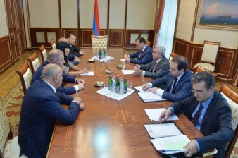 Президент Армении обсудил конституционные преобразования с членами ППА