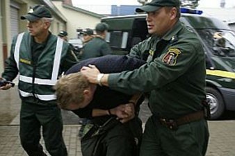 Латвийские пограничники задержали 16 вьетнамских нелегалов