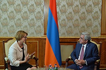 Президент Армении принял посла Великобритании Кетрин Лич