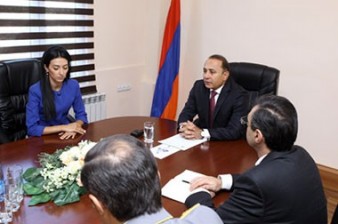 Премьер Армении представил нового министра аппарату министерства юстиции