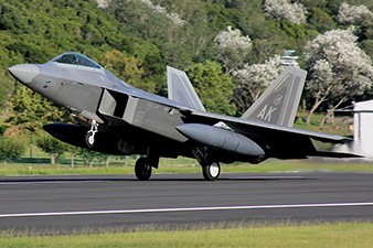 США перебросили на Ближний Восток самолеты-«невидимки» F-22
