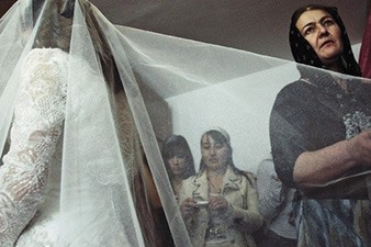 На свадьбах в Грозном запретили стрельбу и «неприличные телодвижения»