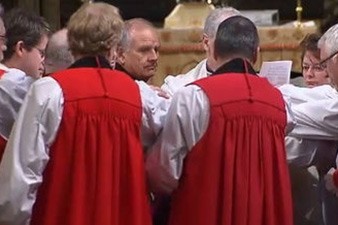 В Британии экс-епископ осужден за совращение мальчиков