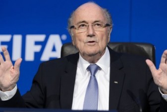 Глава ФИФА Блаттер отстранен от должности на 90 дней – СМИ