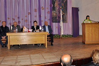 Руководство «Процветающей Армении» представило проект конституционных реформ жителям общины Эребуни