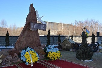 В Киеве установлен мемориал «Небесной сотне»