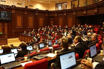Парламент Армении обсуждает Протокол о вопросах ввоза и обращения товаров на территории ЕАЭС