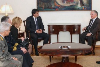Вопросы двусторонних отношений обсудили глава МИД Армении и министр обороны Сербии