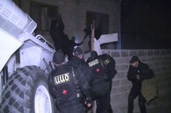 СНБ Армении обнародовала кадры задержания преступной группировки в Ереване