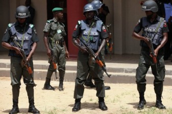 Террорист взорвал бомбу во время религиозной процессии в Нигерии