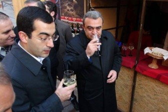 В центре Ереване открылась ярмарка-дегустация вина