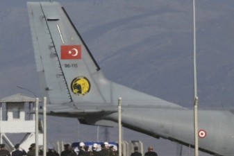 Турецкий военный самолет доставил тело погибшего российского пилота в Анкару