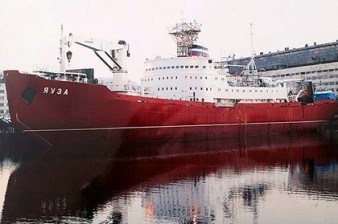 Турецкая подлодка встретила морской транспорт ВМФ России в Дарданеллах