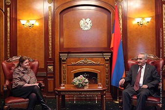 Спикер парламента Армении обсудил с послом Великобритании активизацию двусторонних отношений