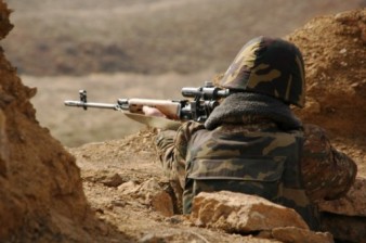 ВС Азербайджана интенсивно обстреливали позиции и населенные пункты Карабаха