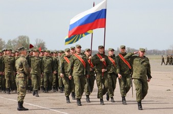 Военнослужащие российской военной базы в Армении приняли участие в совместной тренировке военного парада ко Дню Победы