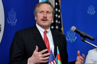 США считают важной работу над большим мирным соглашением по Карабаху