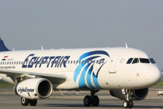 Египетские военные обнаружали обломки самолета EgyptAir