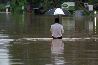 Հորդառատ անձրևների հետևանքով Շրի Լանկայում շուրջ 100 մարդ է մահացել